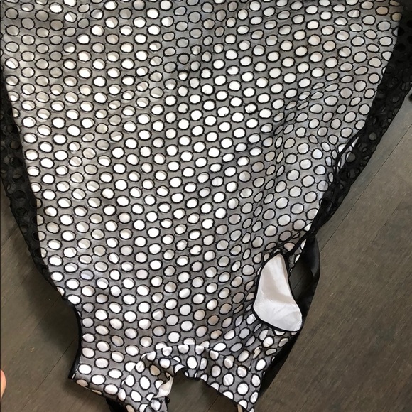 Dress - Picture 7 of 8